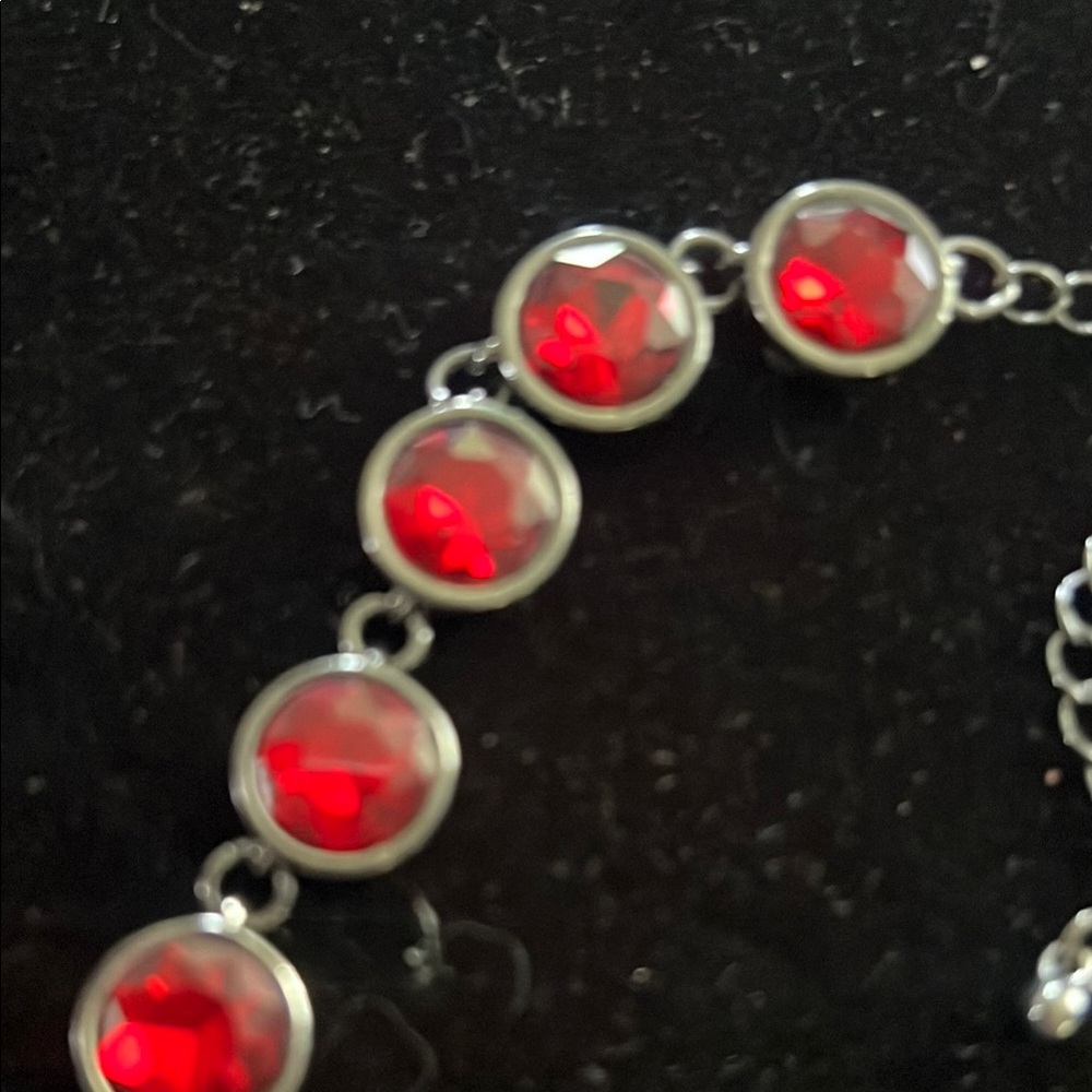 Elegant Red Gemstone Necklace - Picture 3 of 5